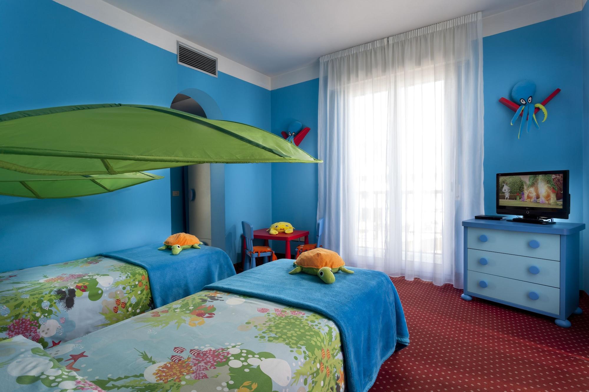 Hotel Milano Helvetia Riccione Esterno foto
