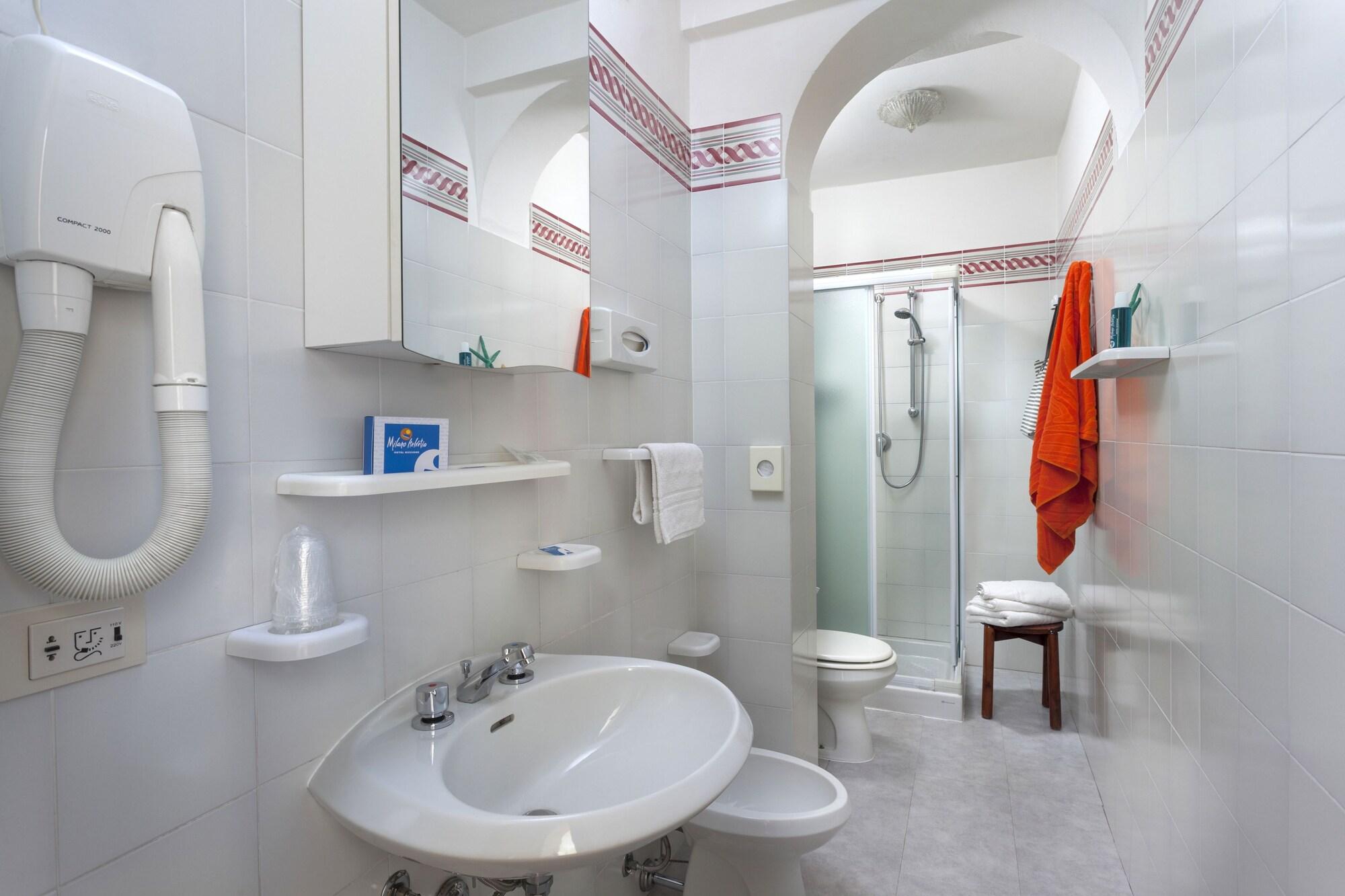 Hotel Milano Helvetia Riccione Esterno foto